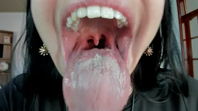 Katty mouth online show from 01-18-25, 08:51