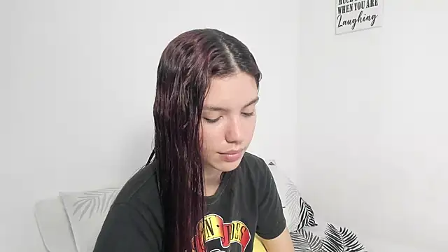 Snapshot of Emperatriiz chatting on 12-05-24, 07:49 Emperatriiz online show from 12-05-24, 07:49