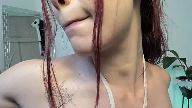 Snapshot of Emperatriiz chatting on 01-11-25, 06:12 Emperatriiz online show from 01-11-25, 06:12