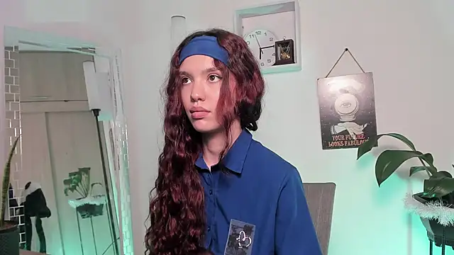 Snapshot of Emperatriiz chatting on 01-17-25, 11:18 Emperatriiz online show from 01-17-25, 11:18