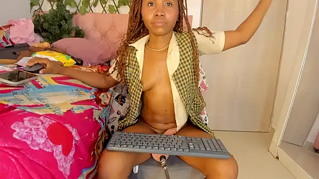 Snapshot of kimmysantoo chatting on 03-02-25, 10:35 kimmysantoo online show from 03-02-25, 10:35