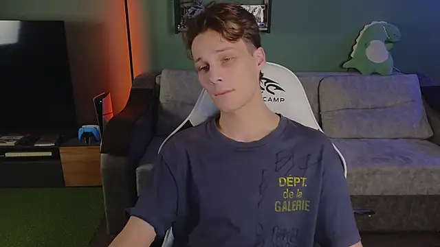 Snapshot of TeddyLiLboy chatting on 11-13-25, 04:06 TeddyLiLboy online show from 11-13-25, 04:06