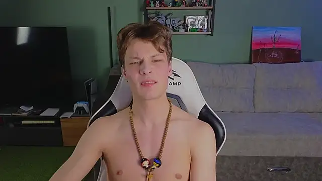 Snapshot of TeddyLiLboy chatting on 12-18-25, 05:30 TeddyLiLboy online show from 12-18-25, 05:30