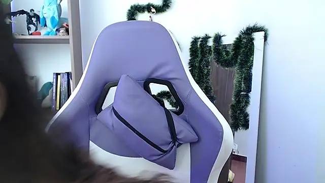 Snapshot of BlairVicent chatting on 12-18-24, 03:22 BlairVicent online show from 12-18-24, 03:22