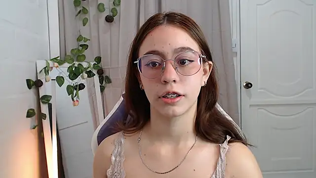 BlairVicent online show from 11-12-25, 01:33