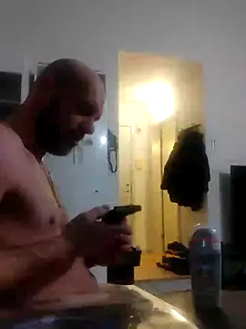 Snapshot of eltoulou chatting on 01-23-25, 01:02 eltoulou online show from 01-23-25, 01:02