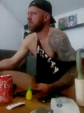 Snapshot of eltoulou chatting on 01-24-25, 06:35 eltoulou online show from 01-24-25, 06:35