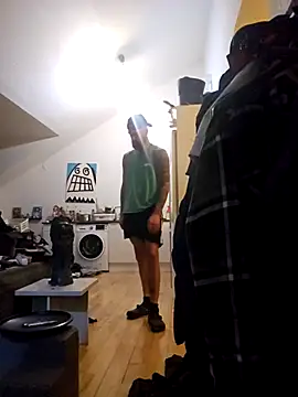 Snapshot of eltoulou chatting on 02-24-26, 07:23 eltoulou online show from 02-24-26, 07:23