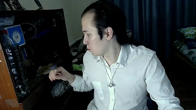 EvaMiron online show from 02-20-25, 01:25