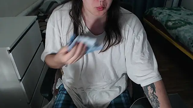 EvaMiron online show from 09-09-25, 06:57