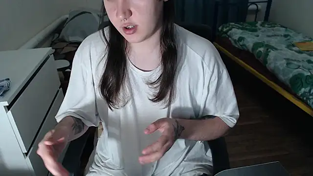 EvaMiron online show from 10-14-25, 11:22