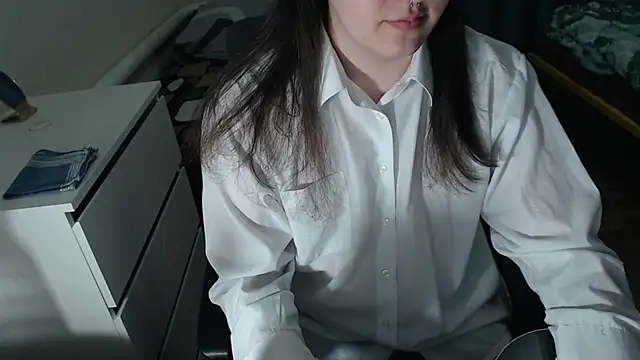 EvaMiron online show from 10-29-25, 01:02