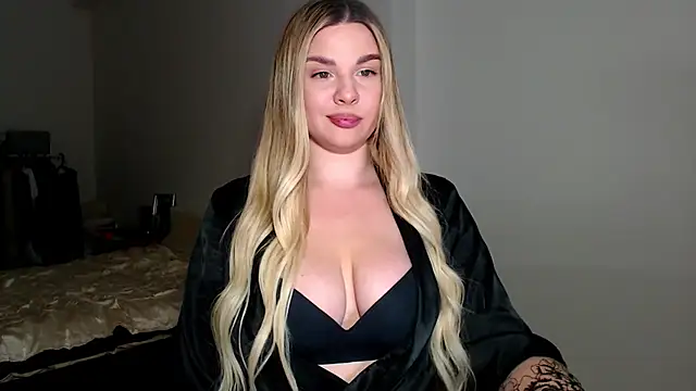 Snapshot of MiaMurMur chatting on 02-21-26, 05:47 MiaMurMur online show from 02-21-26, 05:47