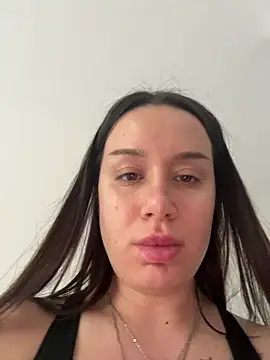 deliaroyal online show from 02-16-26, 01:18