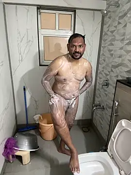 lovbombayduck11 online show from 04-11-26, 03:44