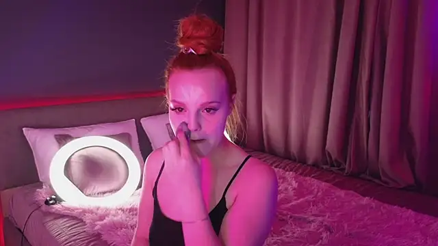 KristiRosee online show from 02-07-25, 11:12