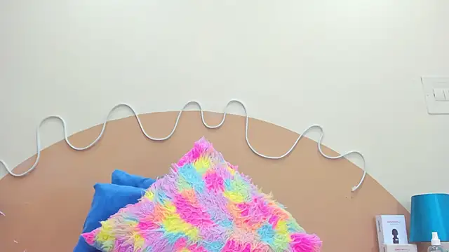 natasha jurado online show from 12-17-24, 01:07