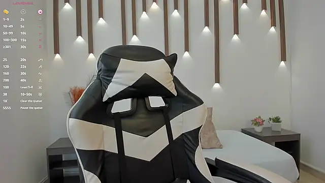 megan cooper28 online show from 11-05-25, 07:14