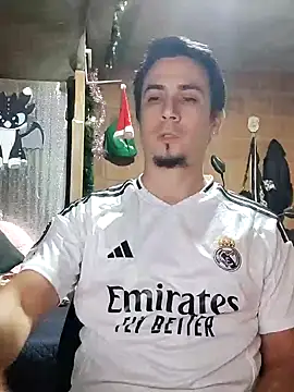 Snapshot of Rejy1992 chatting on 12-18-24, 03:26 Rejy1992 online show from 12-18-24, 03:26