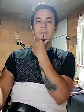 Snapshot of Rejy1992 chatting on 12-29-24, 03:44 Rejy1992 online show from 12-29-24, 03:44