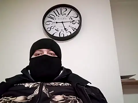 Snapshot of perversalus chatting on 01-24-25, 04:17 perversalus online show from 01-24-25, 04:17