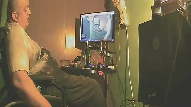 Snapshot of perversalus chatting on 10-12-25, 07:29 perversalus online show from 10-12-25, 07:29