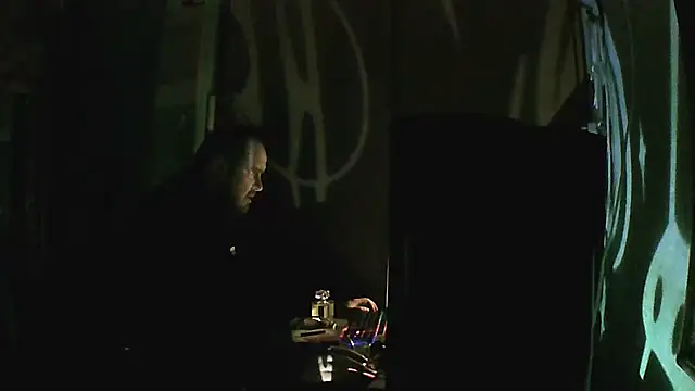 Snapshot of perversalus chatting on 02-06-26, 01:54 perversalus online show from 02-06-26, 01:54