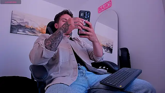 LucianSinclair online show from 01-18-25, 06:43