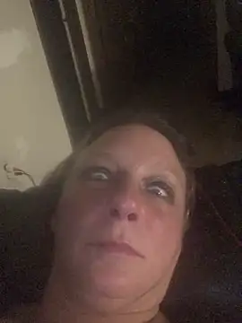 Everlyrose27 online show from 12-15-24, 07:24