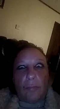 Everlyrose27 online show from 12-22-24, 07:11