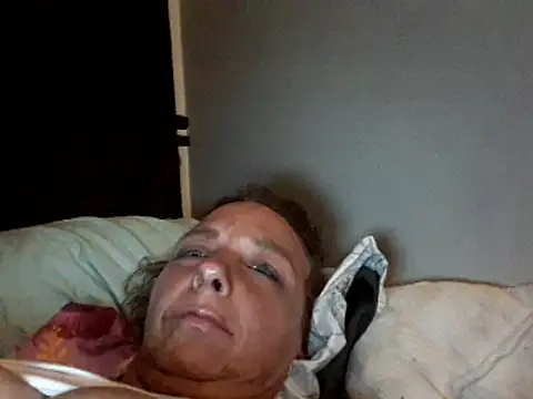 Everlyrose27 online show from 01-12-25, 12:01