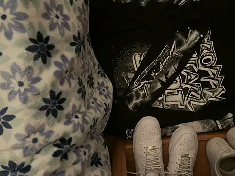 Snapshot of Nosleeptapoutvol1xxx chatting on 11-25-25, 04:12 Nosleeptapoutvol1xxx online show from 11-25-25, 04:12