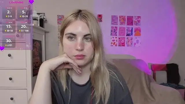 Snapshot of pawpaws chatting on 02-01-25, 02:24 pawpaws online show from 02-01-25, 02:24