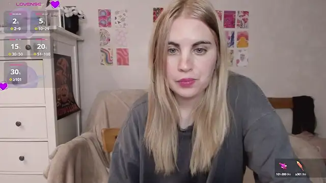 Snapshot of pawpaws chatting on 02-14-25, 10:14 pawpaws online show from 02-14-25, 10:14