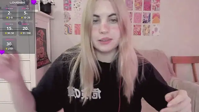 Snapshot of pawpaws chatting on 03-09-25, 11:14 pawpaws online show from 03-09-25, 11:14