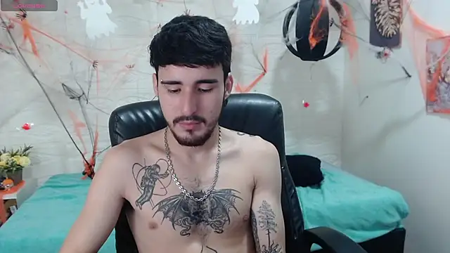 Snapshot of DmitriSanders chatting on 12-05-24, 01:47 DmitriSanders online show from 12-05-24, 01:47