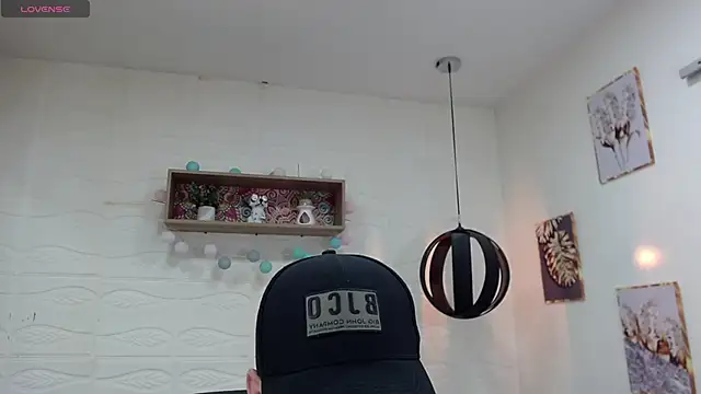 Snapshot of DmitriSanders chatting on 02-07-25, 09:04 DmitriSanders online show from 02-07-25, 09:04