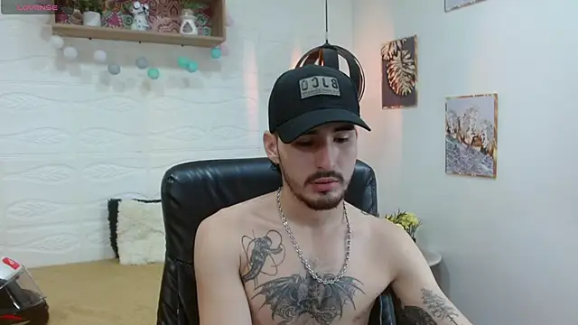 Snapshot of DmitriSanders chatting on 03-06-25, 09:31 DmitriSanders online show from 03-06-25, 09:31