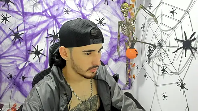 Snapshot of DmitriSanders chatting on 09-29-25, 09:41 DmitriSanders online show from 09-29-25, 09:41