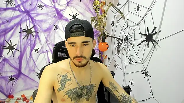 Snapshot of DmitriSanders chatting on 10-04-25, 06:50 DmitriSanders online show from 10-04-25, 06:50