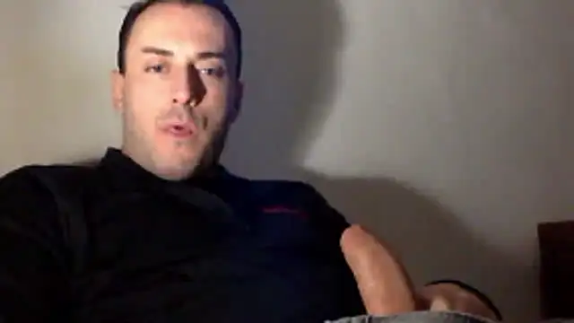 Snapshot of mainnrd chatting on 01-10-26, 12:45 mainnrd online show from 01-10-26, 12:45