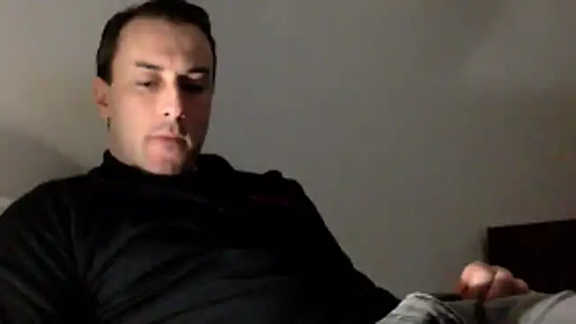 Snapshot of mainnrd chatting on 02-13-26, 02:13 mainnrd online show from 02-13-26, 02:13