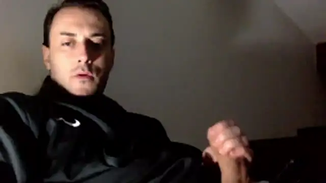 Snapshot of mainnrd chatting on 02-22-26, 12:01 mainnrd online show from 02-22-26, 12:01