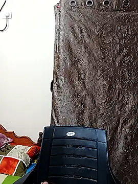 Snapshot of Keerthi-Telugu chatting on 12-19-25, 04:52 Keerthi-Telugu online show from 12-19-25, 04:52