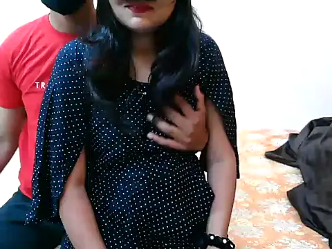 Snapshot of Queen_savi chatting on 01-01-25, 03:24 Queen savi online show from 01-01-25, 03:24