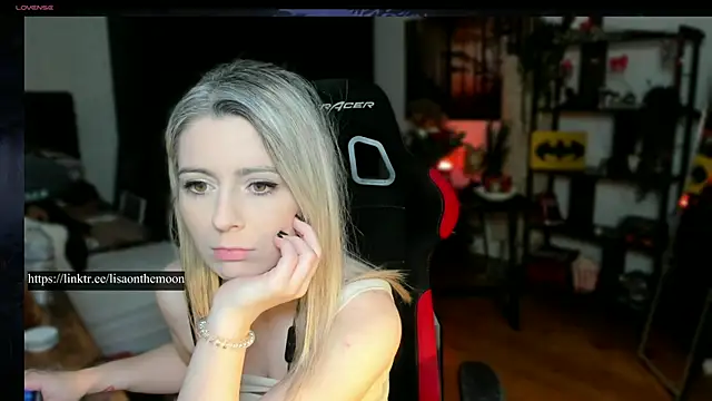 Lisaonthemoon online show from 03-06-25, 04:38