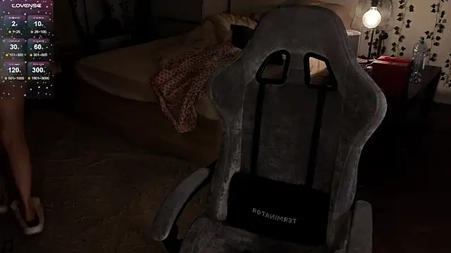 Megan  Hart online show from 01-16-25, 10:02