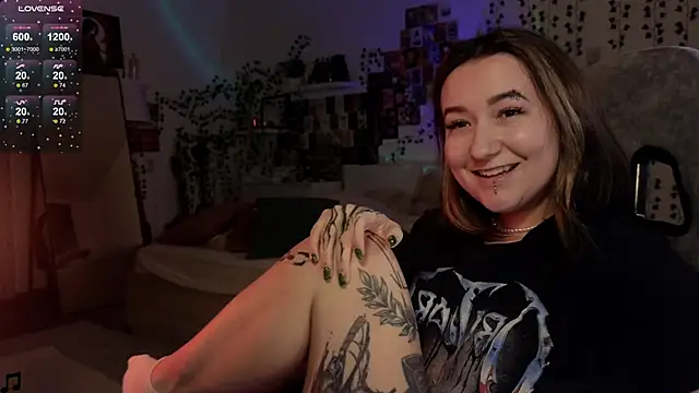 Megan  Hart online show from 01-29-25, 12:01