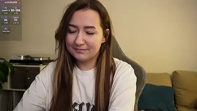 Megan  Hart online show from 10-01-25, 09:26