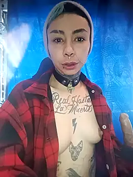 Snapshot of real_fenix chatting on 12-14-25, 01:49 real fenix online show from 12-14-25, 01:49